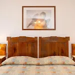 La Sassetta Agroturismo *